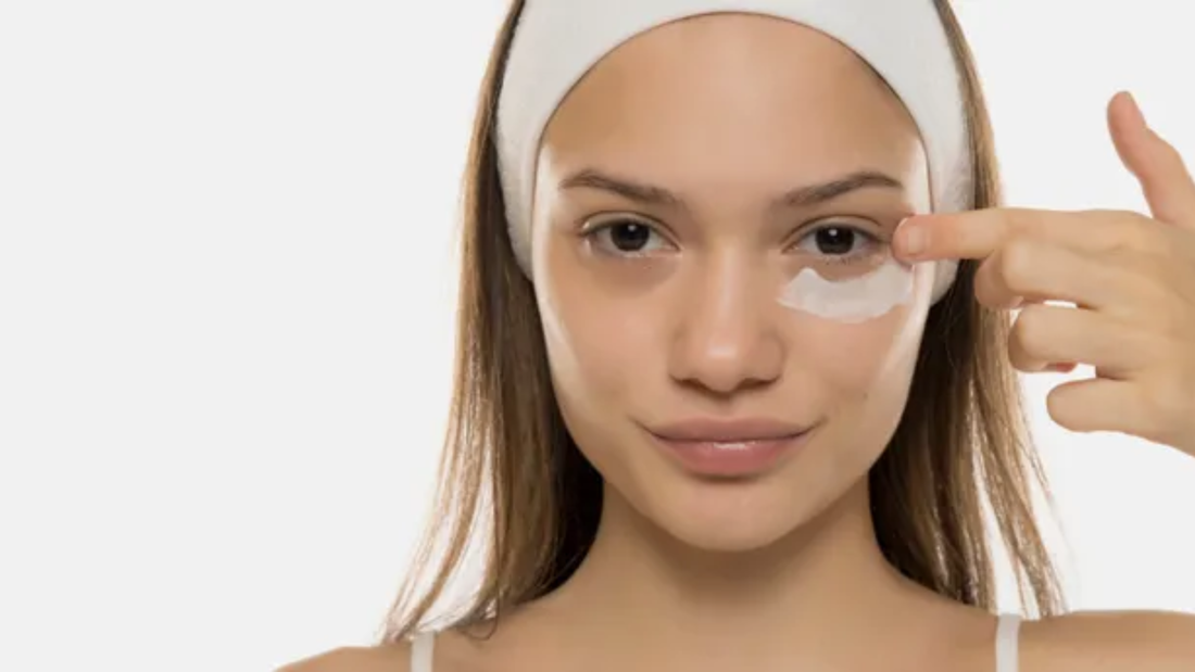 Contorno Occhi Rigenerante: il segreto naturale contro rughe, borse e occhiaie